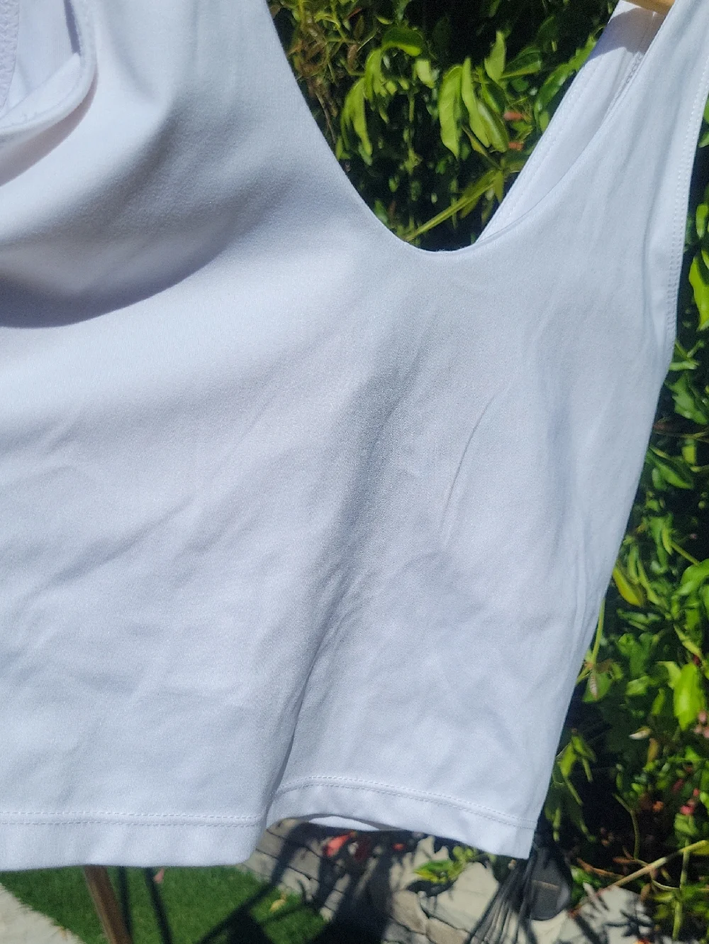 Yogalicious Lux White Scoop Neck Sports Bra/ Cropped Tank M